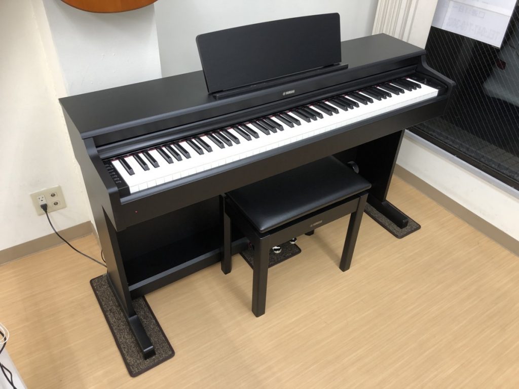電子ピアノ YAMAHA YDP-164B 19年製 中古 保証書 椅子付き ブラック 