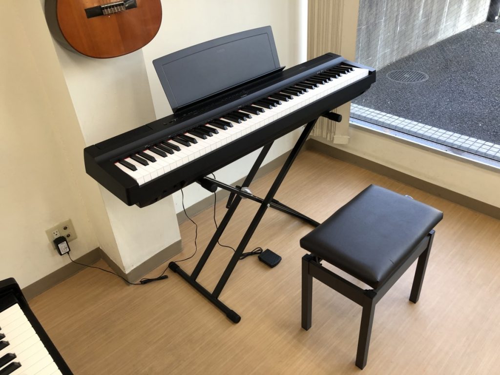 YAMAHA P-125B 2018年製 中古 電子ピアノ 椅子付き ブラック スタンド