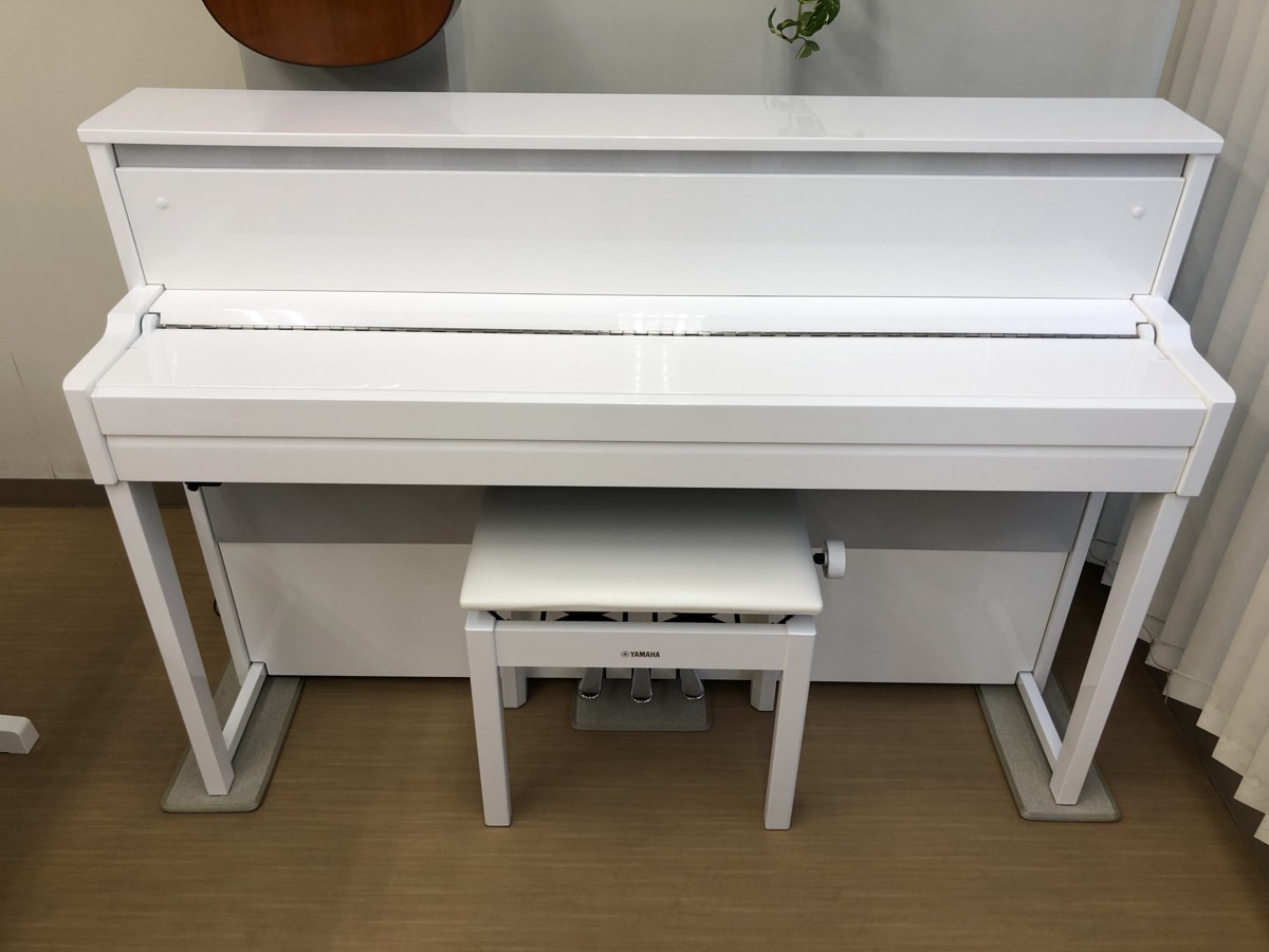 YAMAHA NU1X PBW 中古 2019年製 木製鍵盤 電子ピアノ 椅子付き 