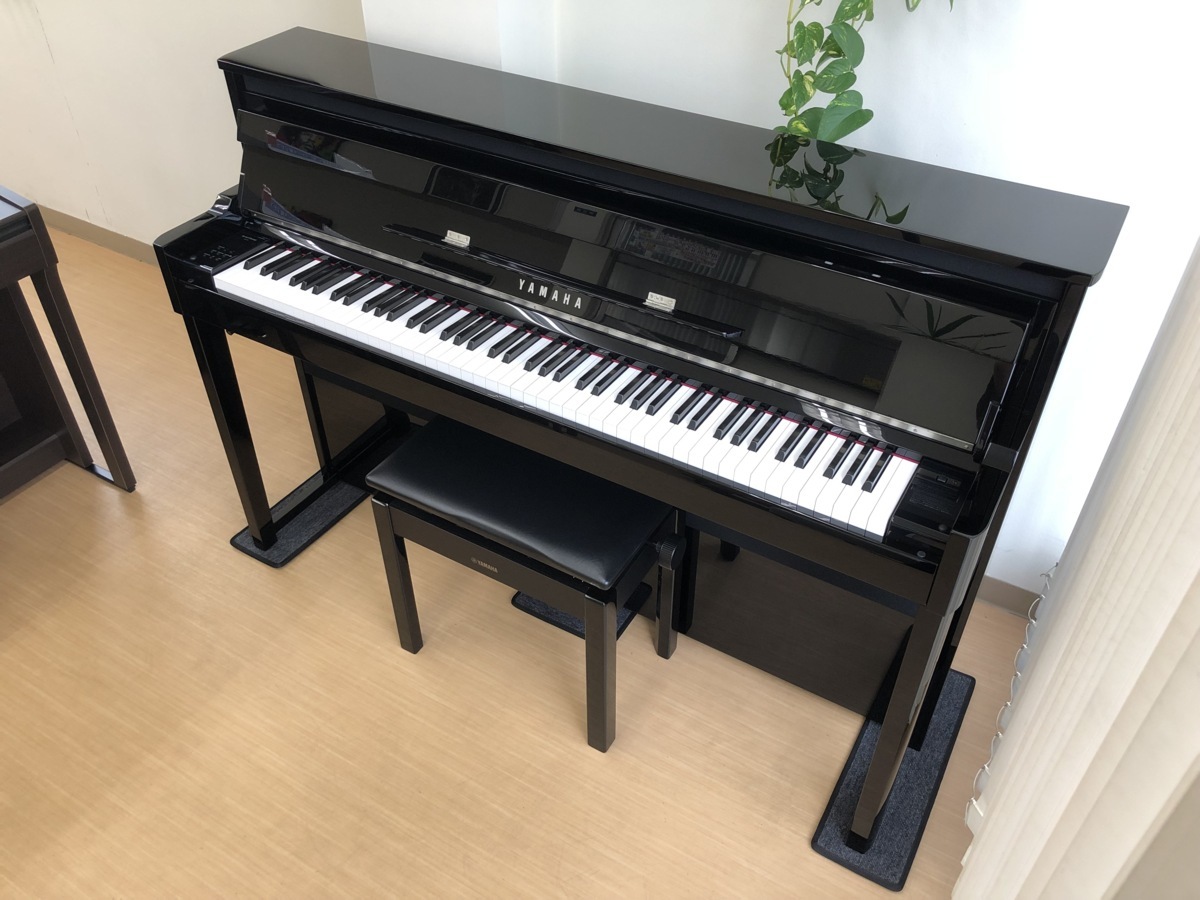 YAMAHA NU1X 中古 電子ピアノ 木製鍵盤 2018年製 椅子付き 鏡面艶出し 