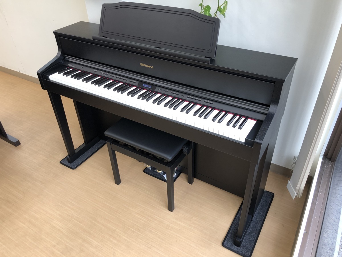 Roland HP605-GP 2016年製 中古 木製鍵盤 電子ピアノ 椅子付き 木目調 