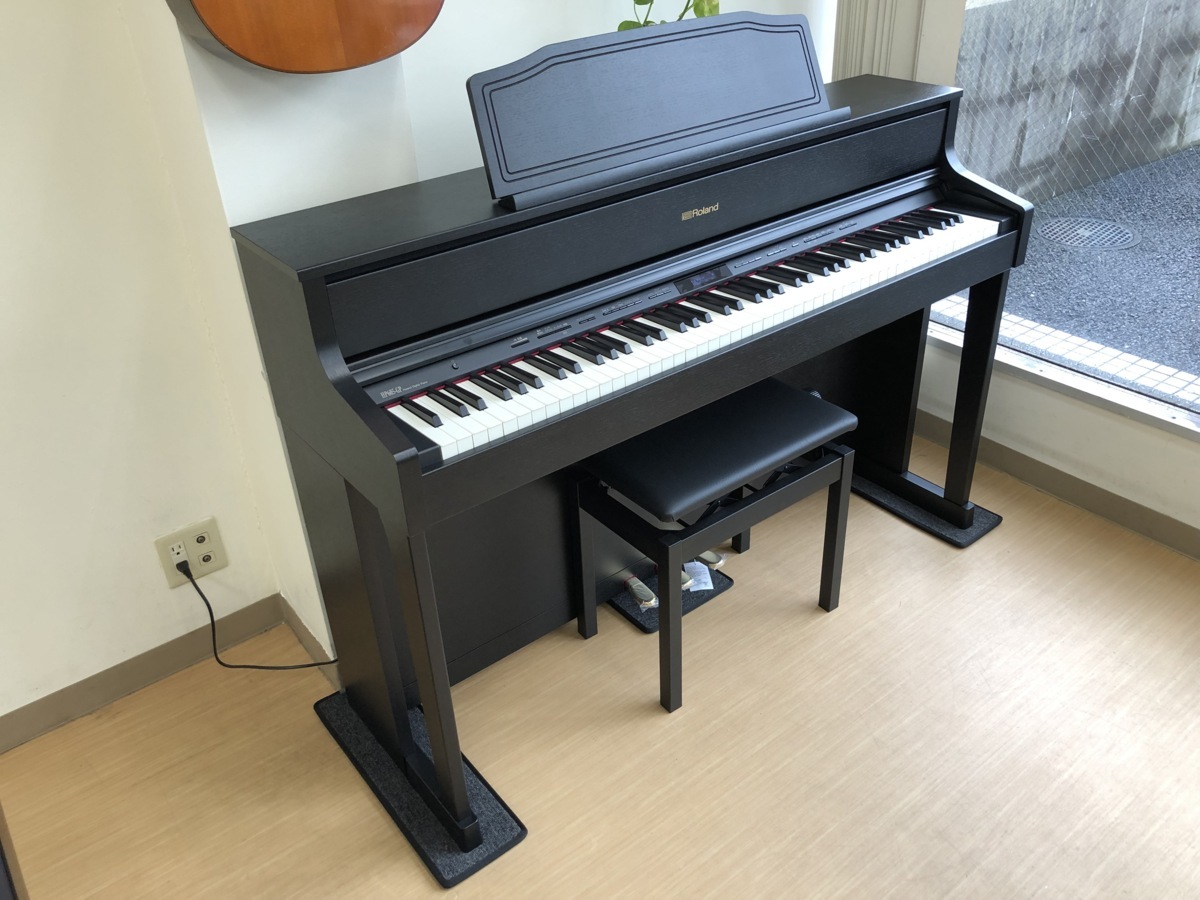 Roland HP605-GP 2016年製 中古 木製鍵盤 電子ピアノ 椅子付き 木目調 ...