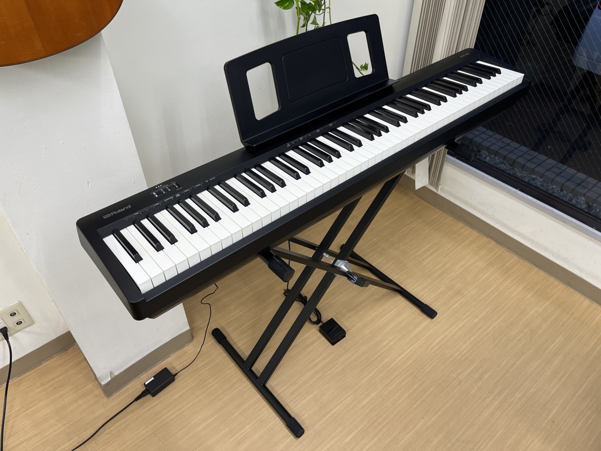 Roland FP-10-BK 中古 電子ピアノ 2020年製 スタンド付き ローランド