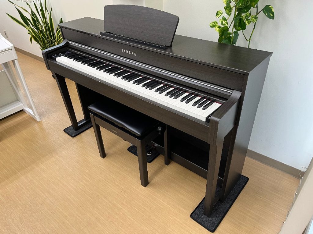 引き渡し決定【中古】YAMAHA　クラビノーバ　CLP-635W YAMAHA CLP-635DW 中古 電子ピアノ 19年製 クラビノーバ ダーク