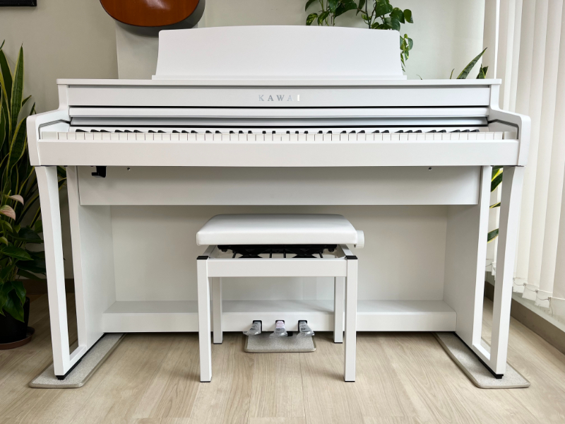 送料込み KAWAI 木製鍵盤 電子ピアノ CA4900GPW 2021年購入 - 電子ピアノ