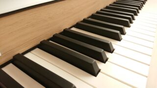 推測考察】大谷翔平夫人・真美子さんの電子ピアノは「コロンビア