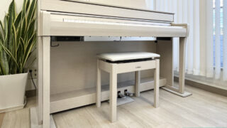 ヤマハ CLP-745WA ホワイトアッシュ調 2023年製 YAMAHA Clavinova クラビノーバ 木製鍵盤 | 電子ピアノ 中古 88鍵盤 美品 | 松戸店 中古電子ピアノ専門店 配送設置無料