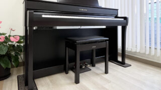 ヤマハ CLP-745R ニューダークローズウッド調仕上げ 2022年製 YAMAHA Clavinova クラビノーバ 木製鍵盤 | 電子ピアノ 中古 88鍵盤 松戸店 中古電子ピアノ専門店 配送設置無料